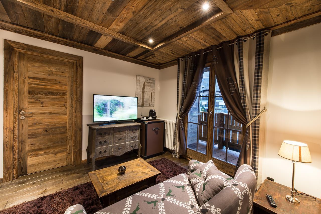 Le Chalet Blanc เมอแฌฟ ภายนอก รูปภาพ